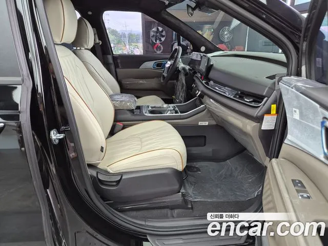 Kia Carnival Generation 4 — Фото автомобиля 10