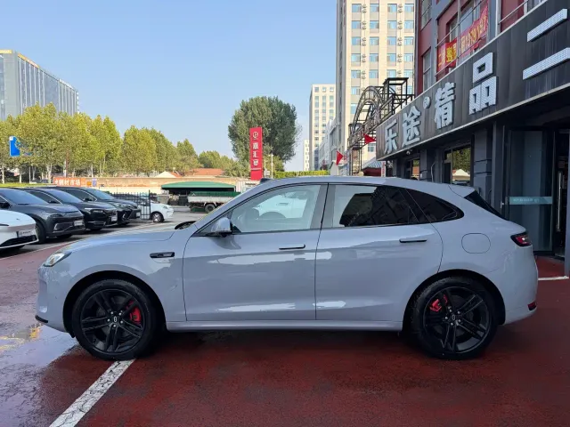 Aito M5 — Фото автомобиля 3