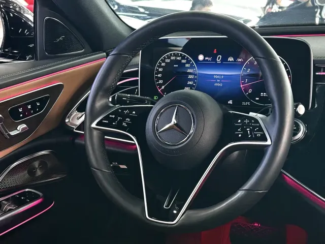 Mercedes-Benz E-Class — Фото автомобиля 9