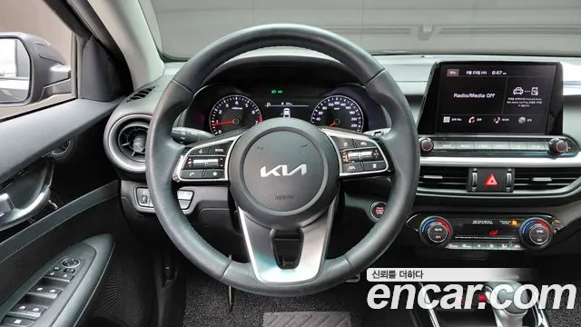 Kia K3 Generation 2 — Фото автомобиля 12