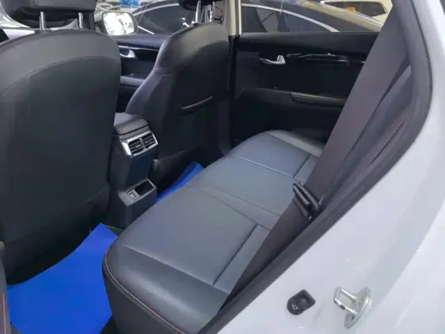 Kia Sportage — Фото автомобиля 11