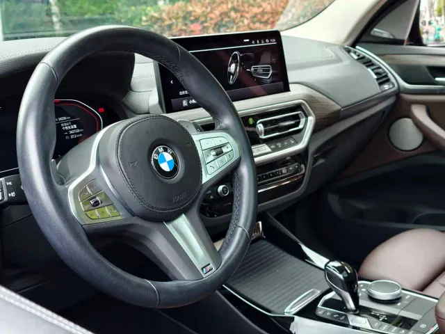 BMW X3 — Фото автомобиля 19