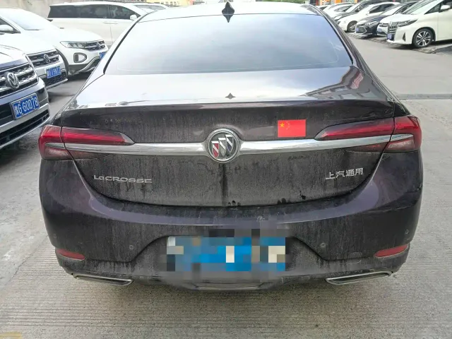 Buick LaCrosse — Фото автомобиля 8