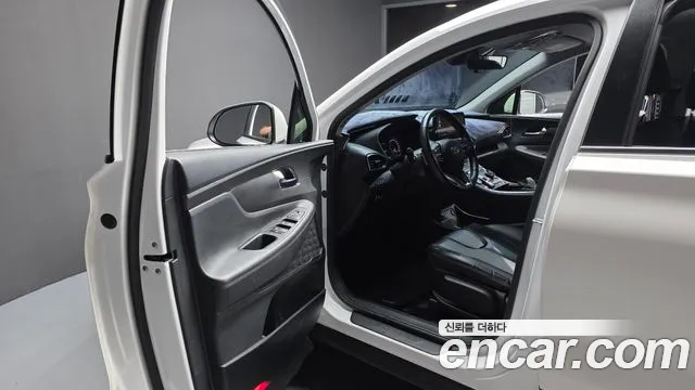 Hyundai Santafe Новый Santa Fe Бензин 2.5T 2WD — Фото автомобиля 10