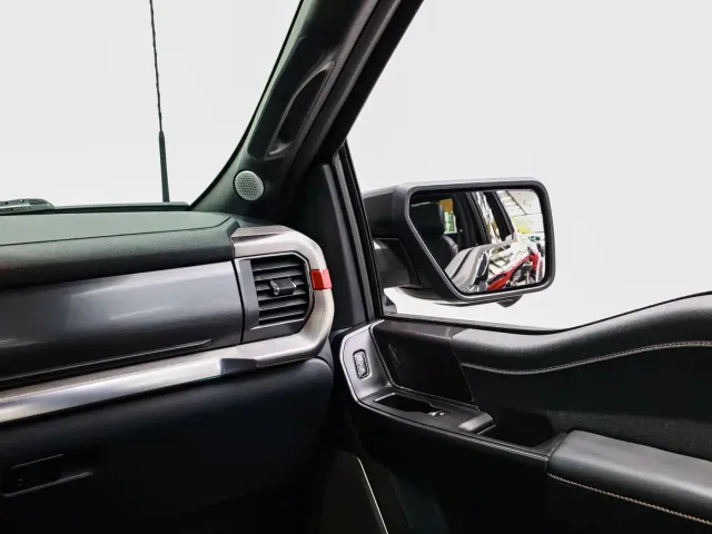 Ford F-150 Raptor — Фото автомобиля 19