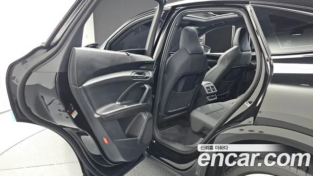 Audi Q5 45 TFSI quattro Sportback S Line Black Edition — Фото автомобиля 2
