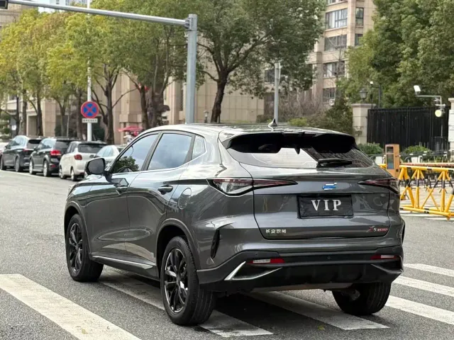 Changan X5 Plus — Фото автомобиля 18