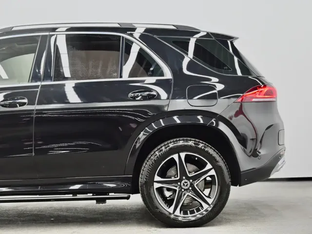 Mercedes-Benz GLE-Class — Фото автомобиля 23