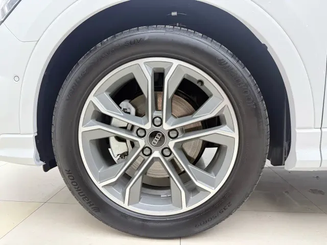 Audi Q3 — Фото автомобиля 15