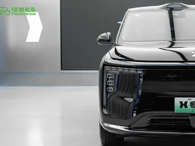 IM Motors LS8 — Фото автомобиля 11