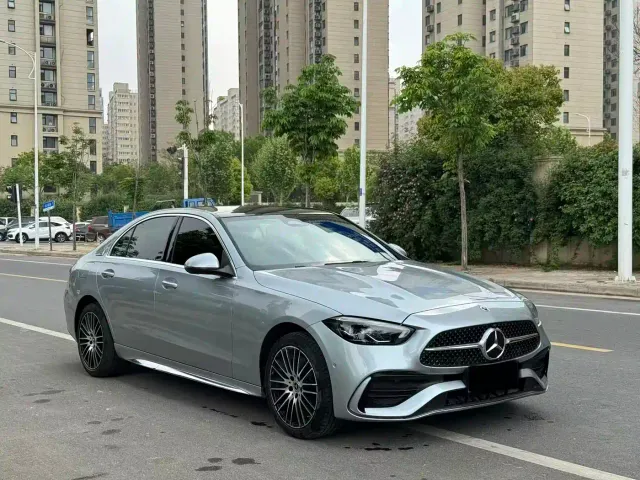 Mercedes-Benz C-Class — Фото автомобиля 3