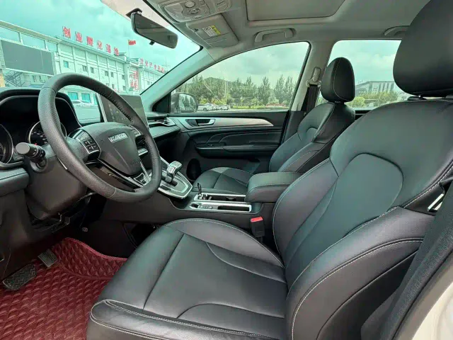 Haval M6 — Фото автомобиля 7