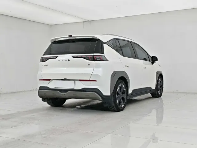 GAC Aion Y — Фото автомобиля 6