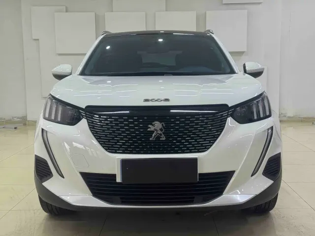 Peugeot 2008 — Фото автомобиля 2