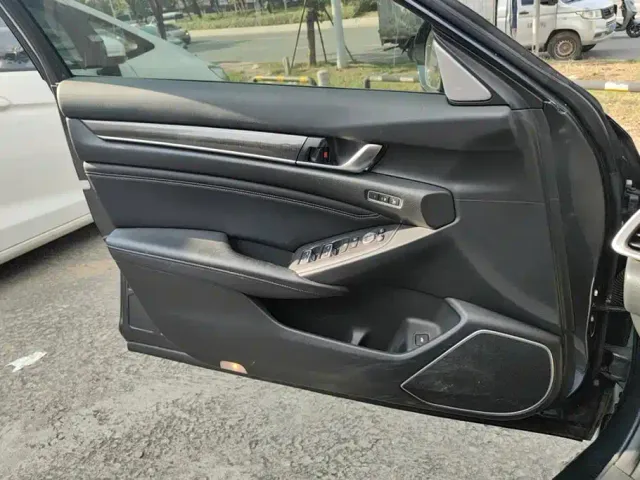 Honda Accord — Фото автомобиля 7