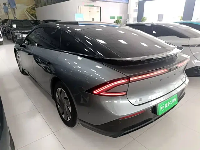Xpeng P7+ — Фото автомобиля 4