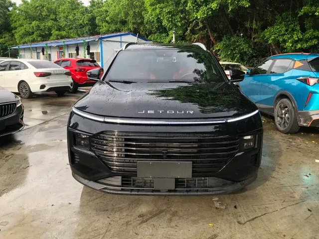 Jetour X70 Plus — Фото автомобиля 2