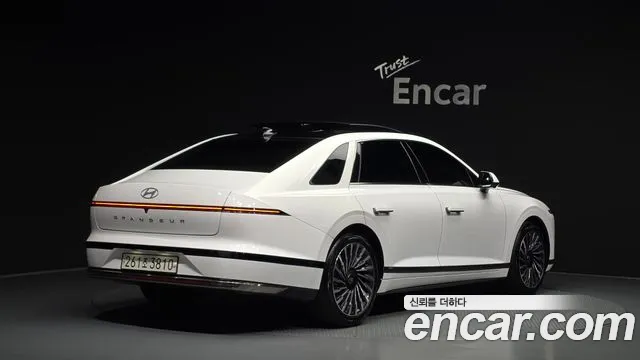 Hyundai Grandeur Grandeur (GN7) 2.5 Бензин 2WD — Фото автомобиля 2