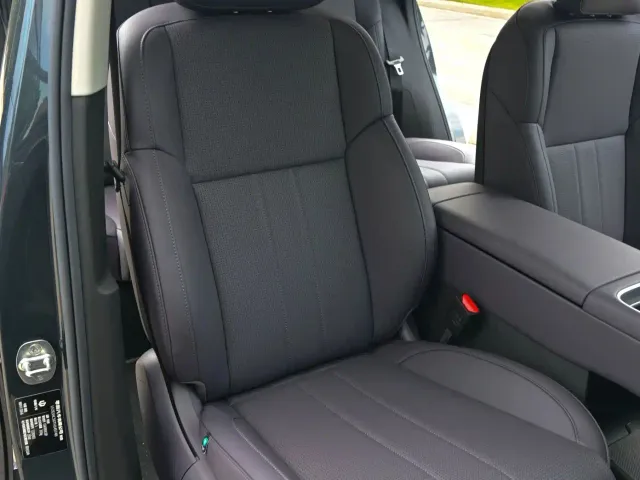 Leapmotor C10 — Фото автомобиля 16