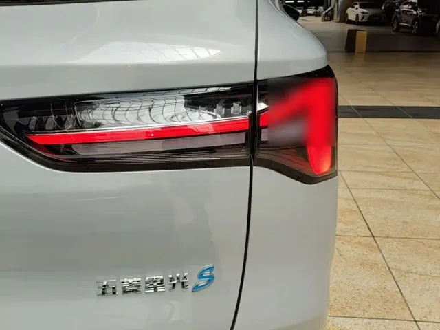 Wuling Starlight S — Фото автомобиля 7