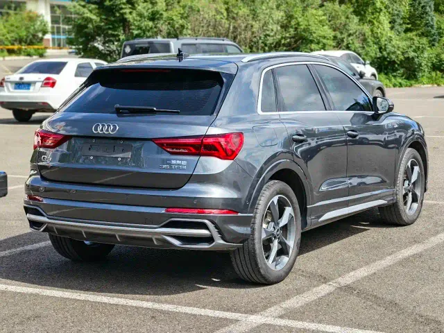 Audi Q3 — Фото автомобиля 4