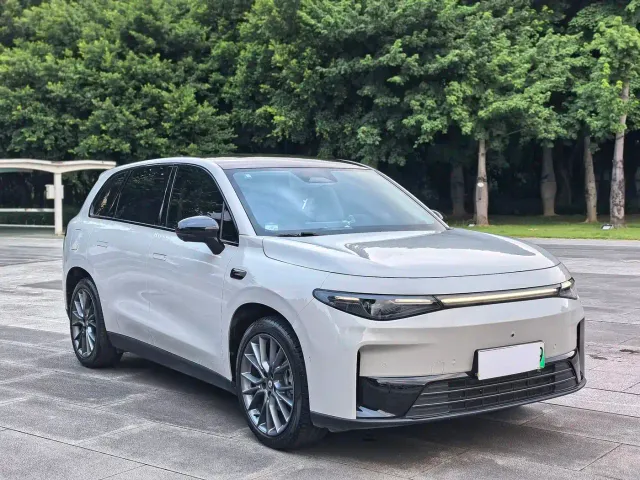 Leapmotor C10 — Фото автомобиля 3