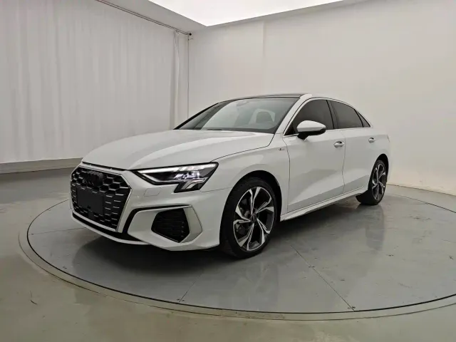 Фотография автомобиля — Audi A3