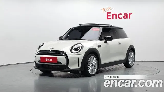 Mini Cooper Cooper Classic Plus Launch Pack — Фото автомобиля 9