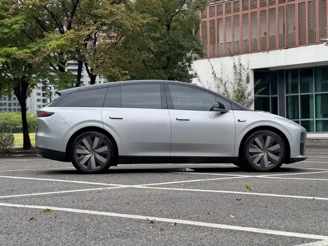 Li Auto i6 — Фото автомобиля 8
