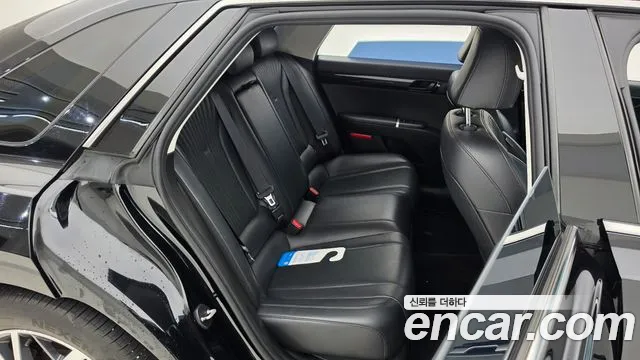 Hyundai Grandeur GN7 — Фото автомобиля 11