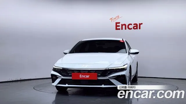 Hyundai Avante CN7 — Фото автомобиля 3