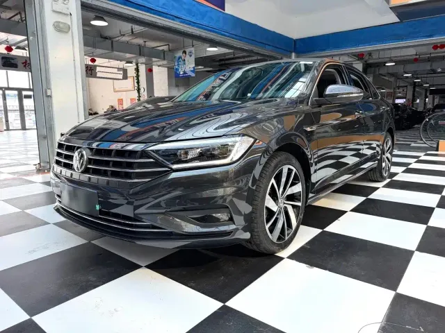 Фотография автомобиля — Volkswagen Sagitar