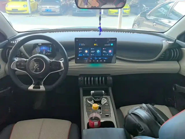 BYD Yuan PLUS — Фото автомобиля 9