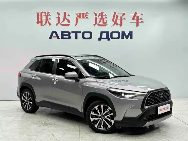 Toyota Corolla Cross — Фото автомобиля 3