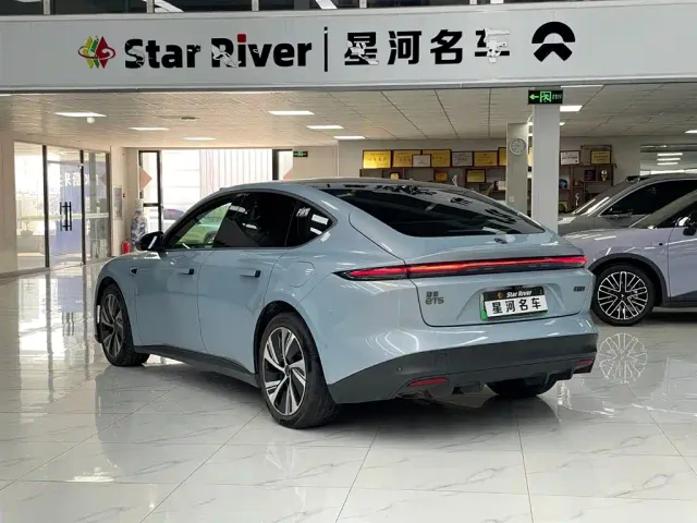 Nio ET5 — Фото автомобиля 5