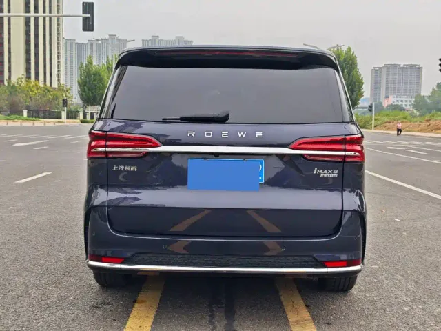 Roewe iMAX8 — Фото автомобиля 14
