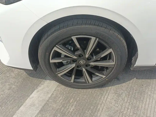Changan Eado — Фото автомобиля 24