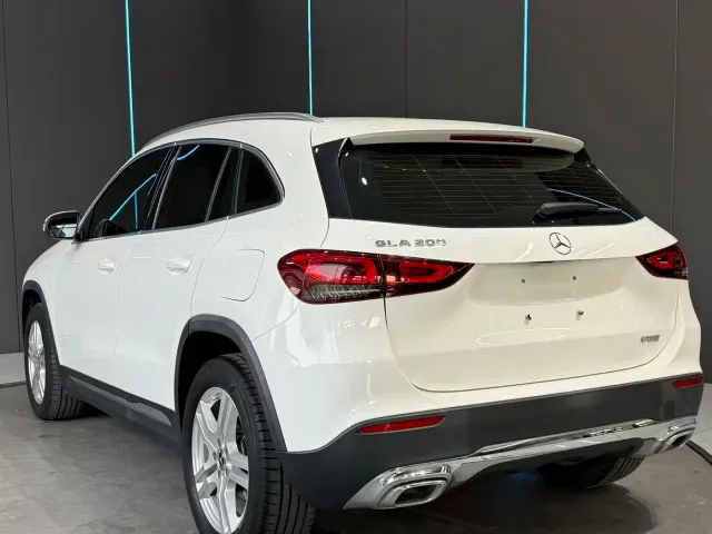 Mercedes-Benz GLA-Class — Фото автомобиля 8