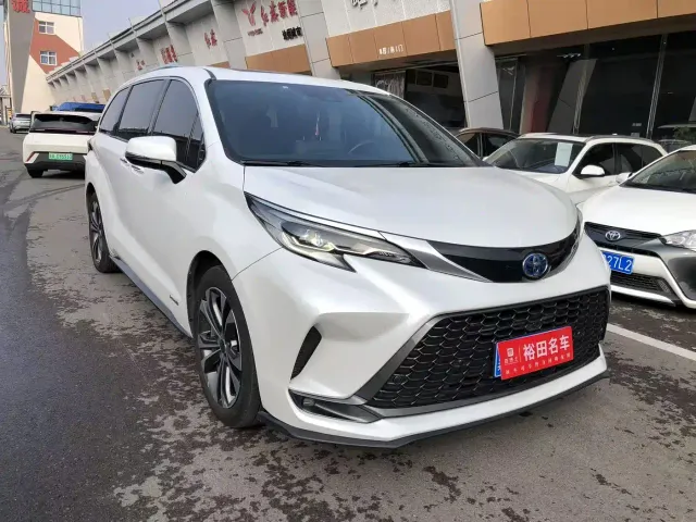 Toyota Granvia — Фото автомобиля 3