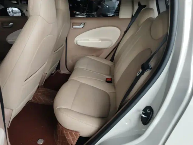 Wuling Hongguang Mini EV — Фото автомобиля 11