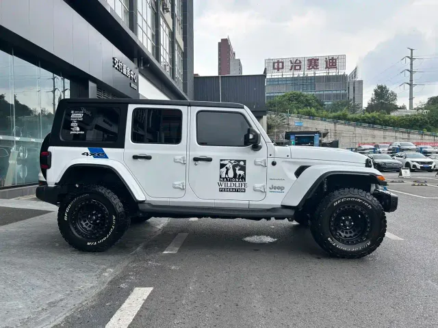 Jeep Wrangler 4xe — Фото автомобиля 11