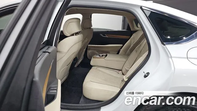 Genesis G80 Бензин 3.5 турбо AWD — Фото автомобиля 11