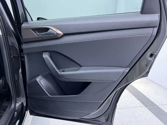 Volkswagen Tharu — Фото автомобиля 16
