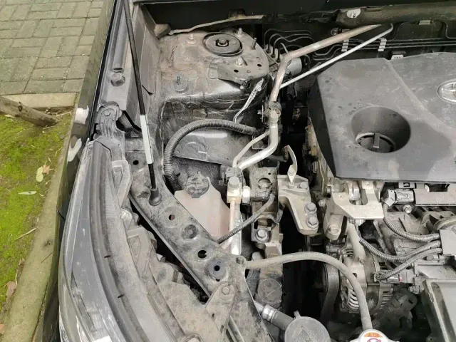 Toyota RAV4 — Фото автомобиля 20