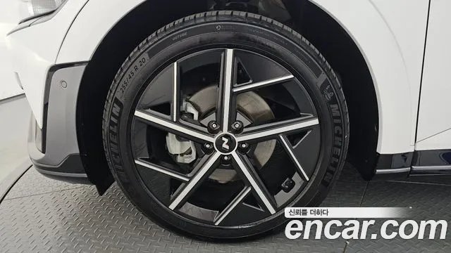 Hyundai Ioniq5 Long Range AWD — Фото автомобиля 5