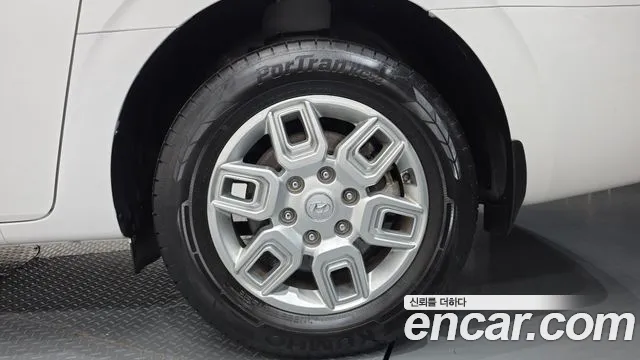 Hyundai Staria — Фото автомобиля 6