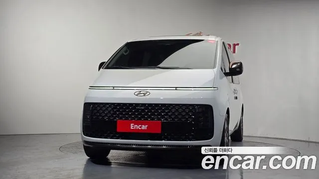 Hyundai Staria Staria Lounge 7 мест — Фото автомобиля 3
