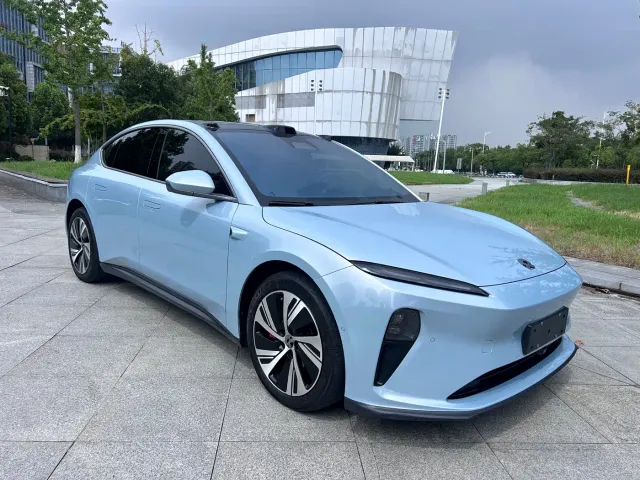 Nio ET5 — Фото автомобиля 8