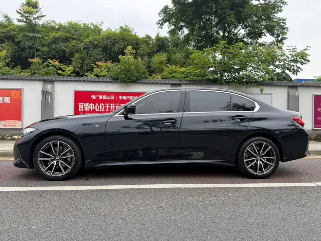 BMW 3 Series — Фото автомобиля 7