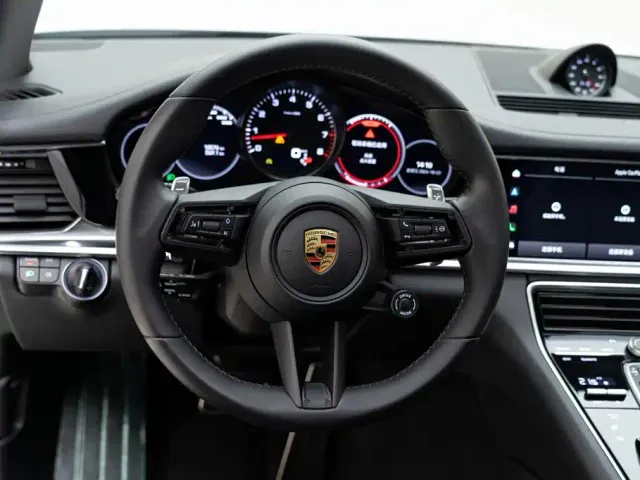 Porsche Panamera — Фото автомобиля 15